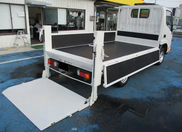 トヨタ ダイナ 小型 平ボディ パワーゲート ABF-TRY230の中古トラック画像7