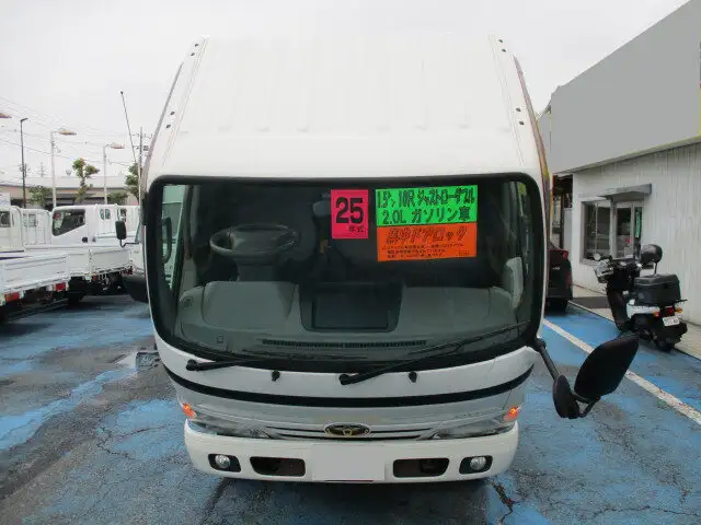 トヨタ ダイナ 小型 平ボディ ABF-TRY230 H25の中古トラック画像2