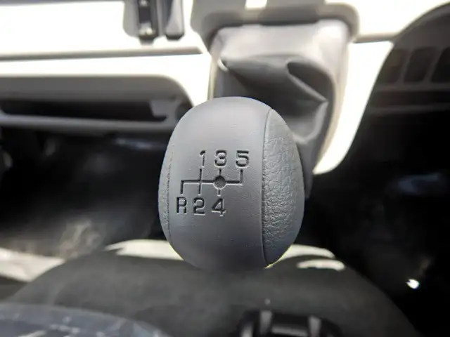 三菱 キャンター 小型 平ボディ 2RG-FBA20 R4の中古トラック画像13