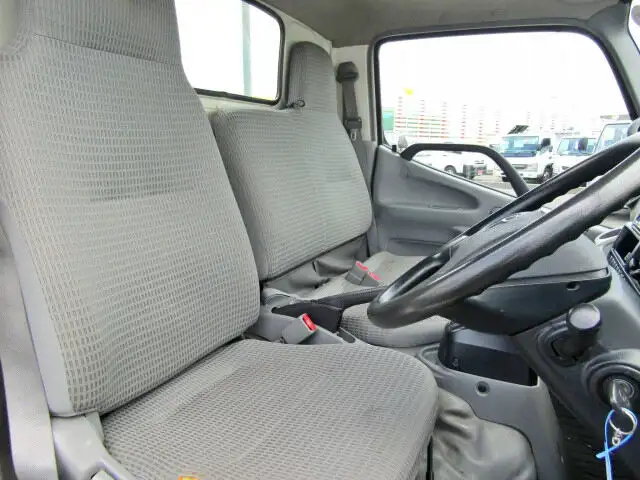 トヨタ ダイナ 小型 平ボディ TKG-XZC600 H28の中古トラック画像7