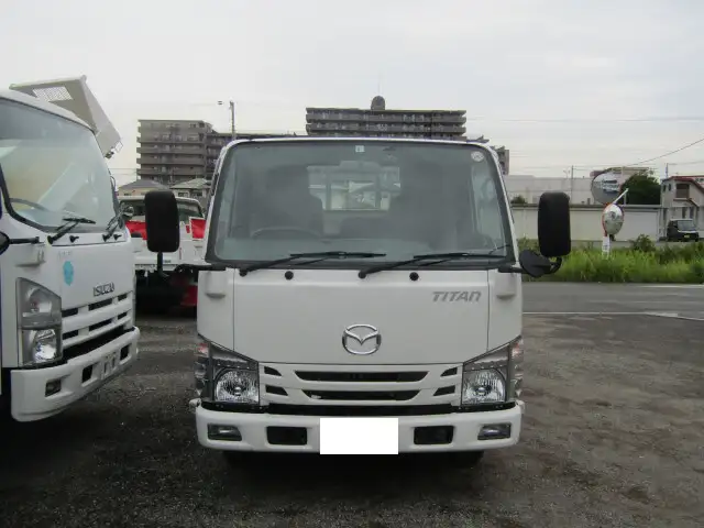 マツダ タイタン 小型 平ボディ TRG-LHR85A H29の中古トラック画像2
