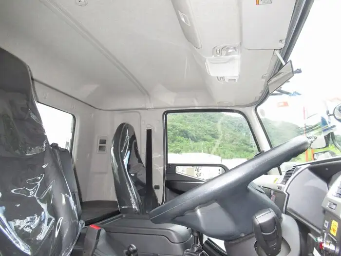三菱 ファイター 中型/増トン 車両重機運搬 ラジコン ウインチの中古トラック画像11