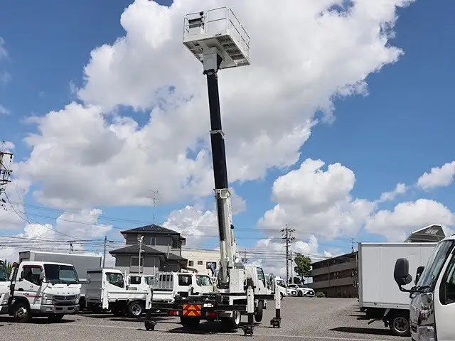 いすゞ エルフ 小型 高所・建柱車 高所作業車 SKG-NKR85YNの中古トラック画像7