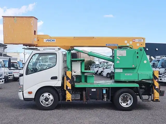 トヨタ ダイナ 小型 高所・建柱車 高所作業車 BKG-XZU304Hの中古トラック画像4