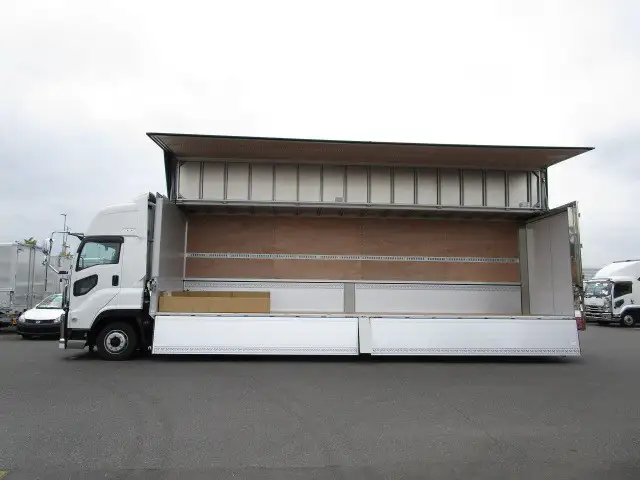 いすゞ ギガ 大型 ウイング ハイルーフ エアサスの中古トラック画像5