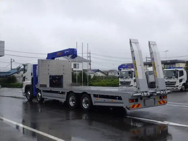 日野 プロフィア 大型 クレーン付 エアサス 4段の中古トラック画像4