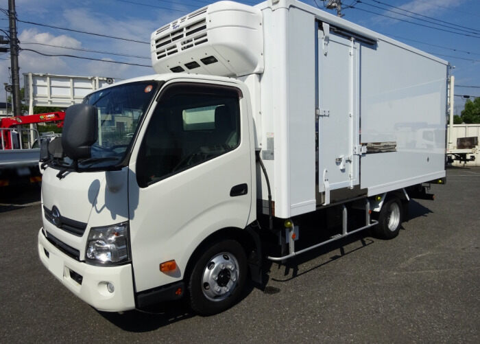 日野 デュトロ 小型 冷凍冷蔵 ワイドロング TKG-XZU710M