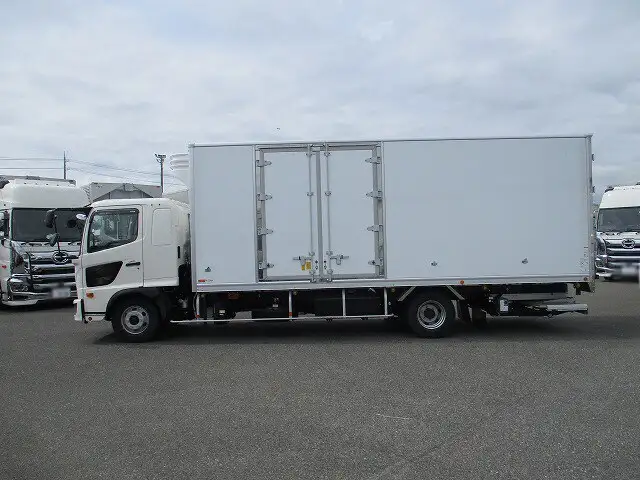 日野 レンジャー 中型/増トン 冷凍冷蔵 低温 パワーゲートの中古トラック画像4