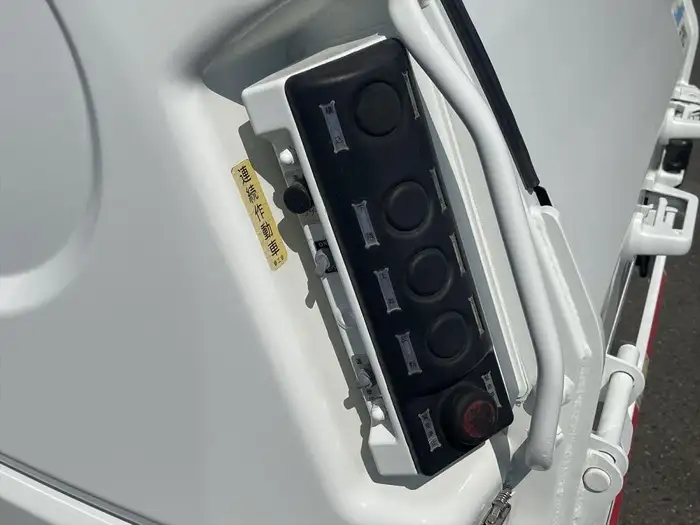 いすゞ エルフ 小型 パッカー車 プレス式 TKG-NMR85ANの中古トラック画像5