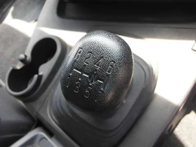 いすゞ ギガ 大型 ウイング エアサス ベッドの中古トラック画像11