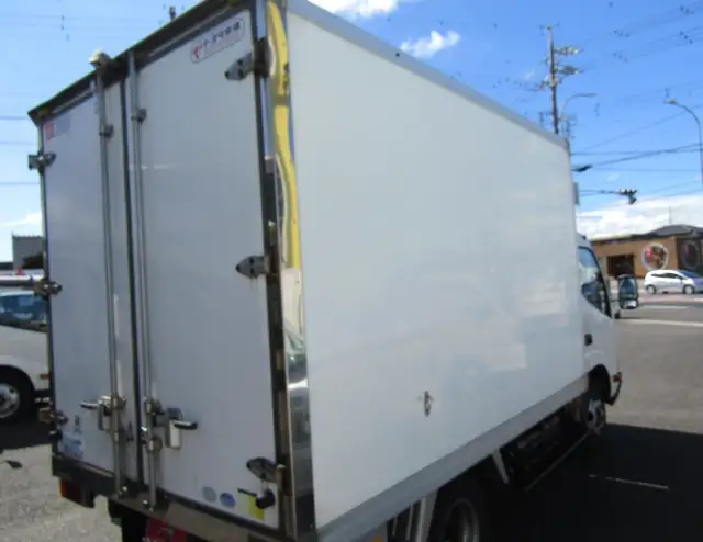 トヨタ ダイナ 小型 冷凍冷蔵 中温 スタンバイの中古トラック画像2