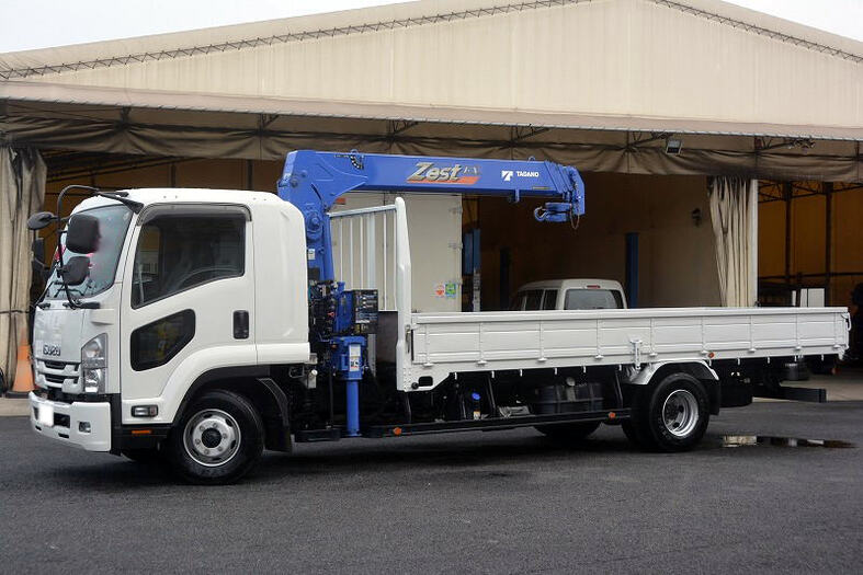 三菱 スーパーグレート 大型 ウイング エアサス ベッド の中古トラック【車両No.134527】