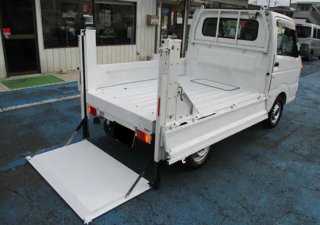 スズキ キャリイ 平ボディ EBD-DA16T H28の中古トラック画像2