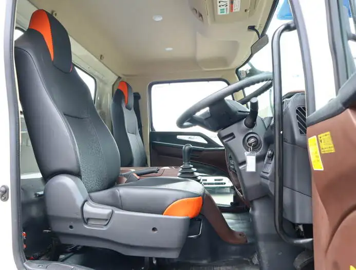 日野 レンジャー 中型/増トン 高所・建柱車 高所作業車 2KG-FC2ABAの中古トラック画像5