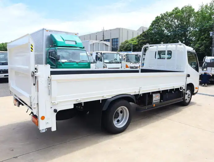 トヨタ ダイナ 小型 平ボディ パワーゲート 2RG-XZU650の中古トラック画像3