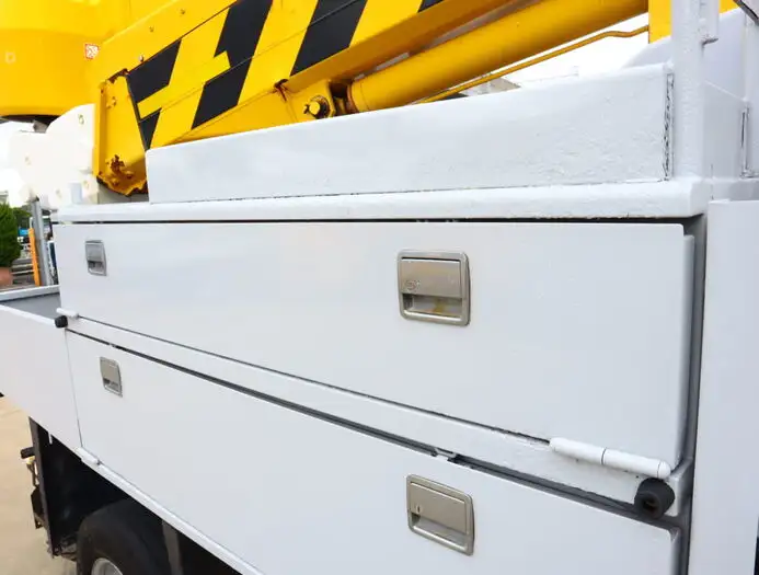 いすゞ エルフ 小型 高所・建柱車 高所作業車 電工仕様の中古トラック画像16