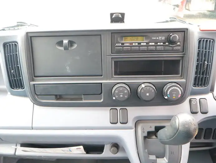 日産 アトラス 小型 平ボディ パワーゲート TKG-FBA5Wの中古トラック画像14