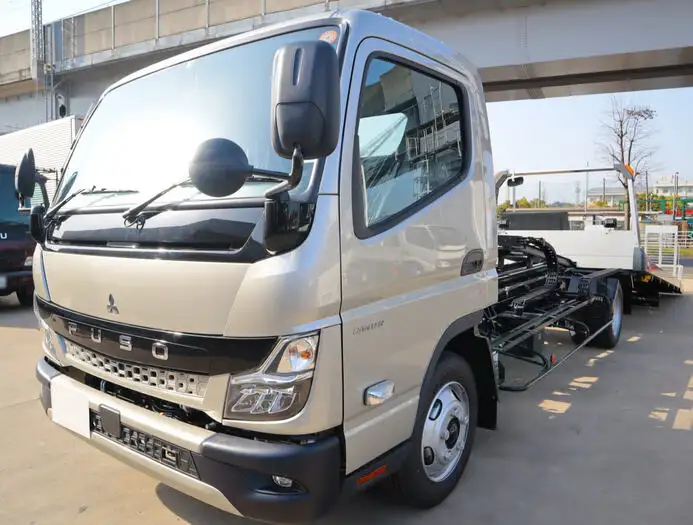 三菱 キャンター 小型 車両重機運搬 ラジコン ウインチの中古トラック画像1