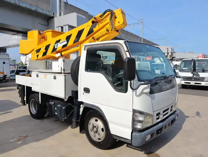 いすゞ エルフ 小型 高所・建柱車 高所作業車 電工仕様の中古トラック画像2