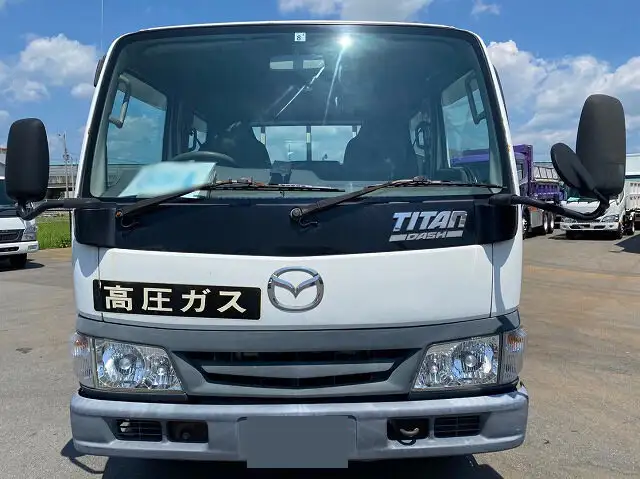 マツダ タイタン 小型 平ボディ Wキャブ TC-SYE6Tの中古トラック画像2