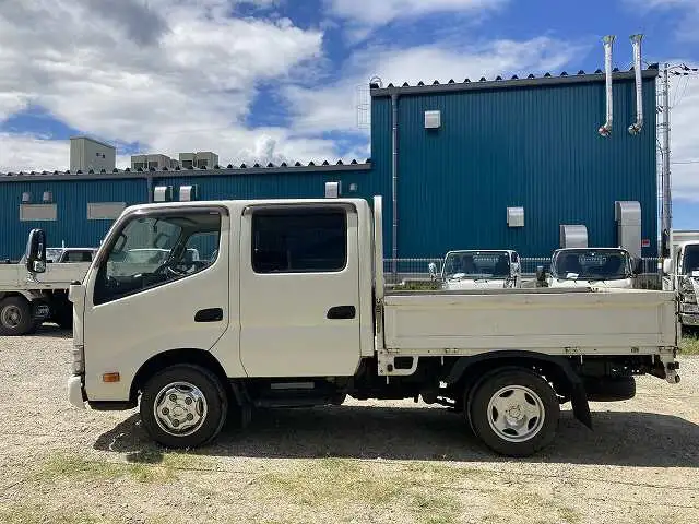 トヨタ トヨエース 小型 平ボディ Wキャブ TKG-XZU605の中古トラック画像3