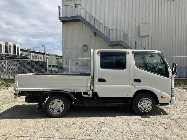 トヨタ トヨエース 小型 平ボディ Wキャブ TKG-XZU605の中古トラック画像4