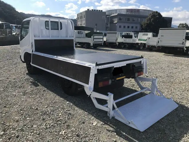 トヨタ ダイナ 小型 平ボディ パワーゲート 床鉄板の中古トラック画像5