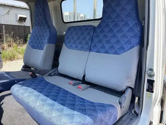 三菱 キャンター 小型 平ボディ PA-FE70DB H17の中古トラック画像11