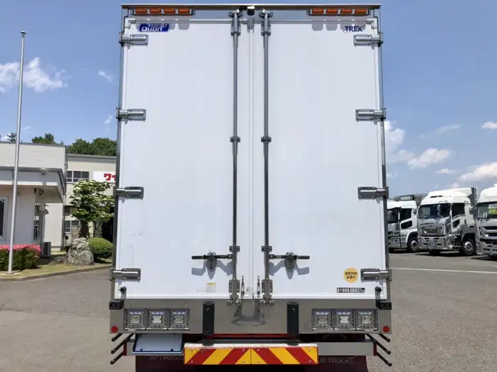 日産UD クオン 大型 ウイング ハイルーフ エアサスの中古トラック画像4