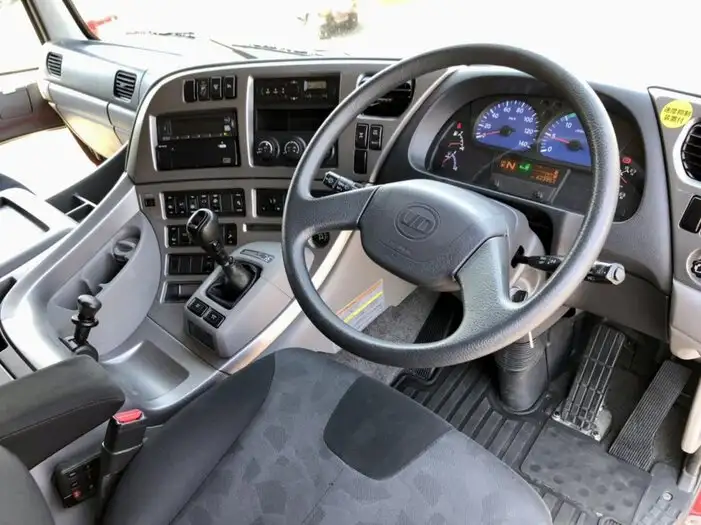 日産UD クオン 大型 ウイング ハイルーフ エアサスの中古トラック画像12