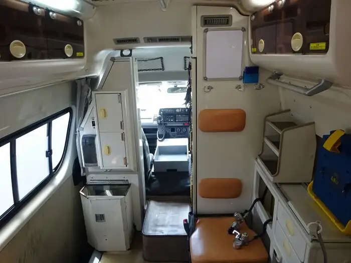 トヨタ ハイエース 小型 特殊車両 CBF-TRH226S H25の中古トラック画像8