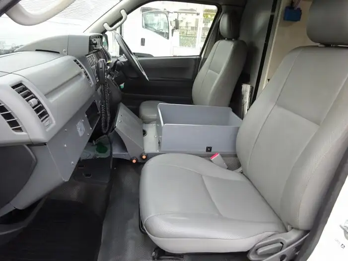 トヨタ ハイエース 小型 特殊車両 CBF-TRH226S H20の中古トラック画像14
