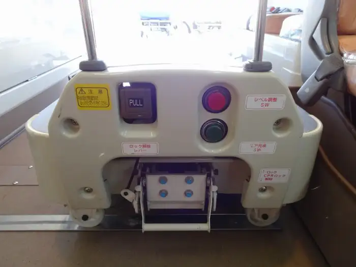 トヨタ ハイエース 小型 特殊車両 CBF-TRH226S H23の中古トラック画像11