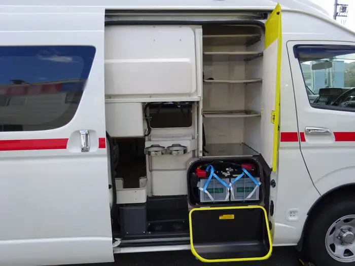 トヨタ ハイエース 小型 特殊車両 CBF-TRH226S H23の中古トラック画像12
