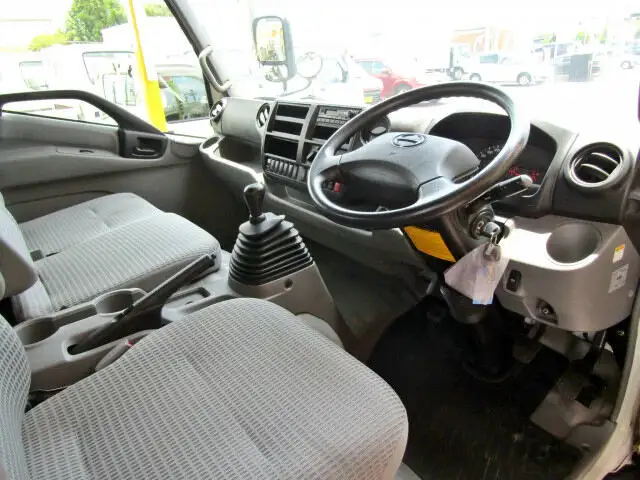 日野 デュトロ 小型 平ボディ TKG-XZU720M H27の中古トラック画像9