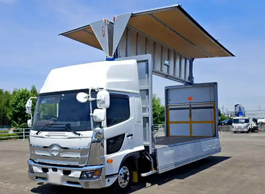 日野 レンジャー 中型/増トン ウイング パワーゲート エアサスの中古トラック画像1