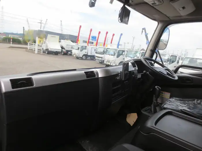 三菱 ファイター 中型/増トン ウイング 2PG-FK71N H31/R1の中古トラック画像像17