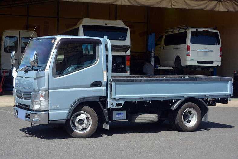 三菱 キャンター 小型 平ボディ 10尺 TPG-FBA00