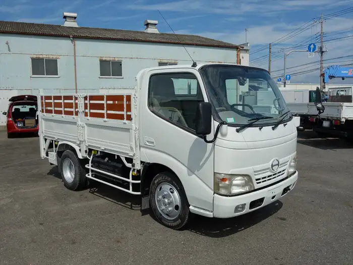 日野 デュトロ 小型 平ボディ パワーゲート 床鉄板の中古トラック画像2