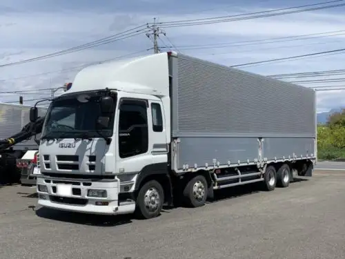 いすゞ ギガ 大型 ウイング エアサス ベッド の中古トラック【車両No.130508】