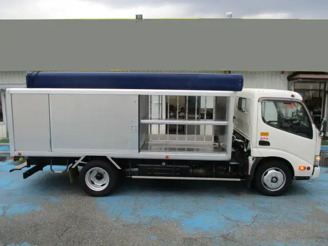 日野 デュトロ 小型 アルミバン ボトルカー サイドドアの中古トラック画像3
