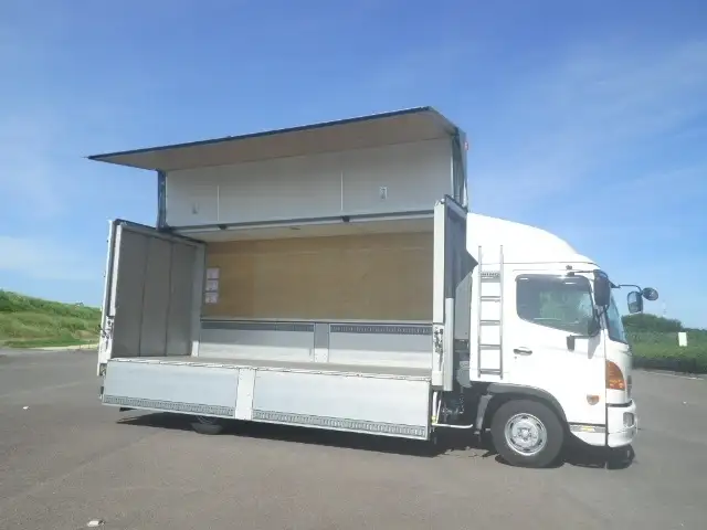 日野 レンジャー 中型/増トン ウイング ベッド 3枚観音の中古トラック画像5
