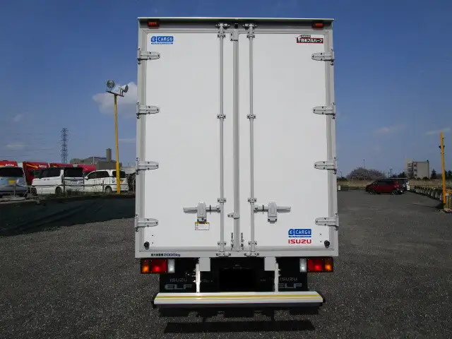 いすゞ エルフ 小型 アルミバン 2RG-NLR88AN R3の中古トラック画像5