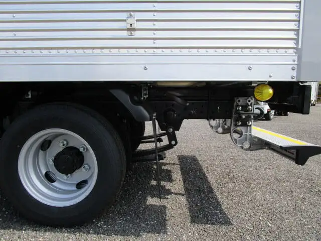 いすゞ エルフ 小型 アルミバン 2RG-NLR88AN R3の中古トラック画像20
