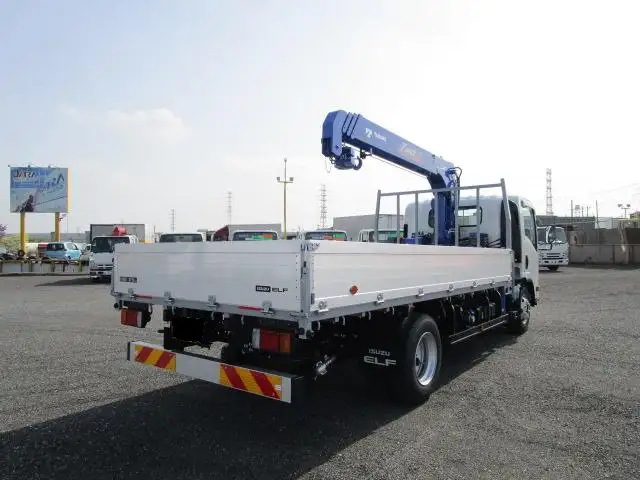 いすゞ エルフ 小型 クレーン付 アルミブロック 4段の中古トラック画像4