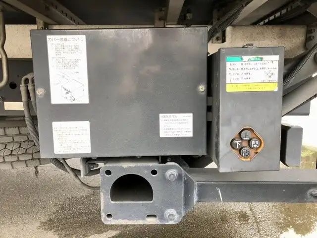 三菱 ファイター 中型/増トン アルミバン パワーゲート TKG-FK61Fの中古トラック画像16