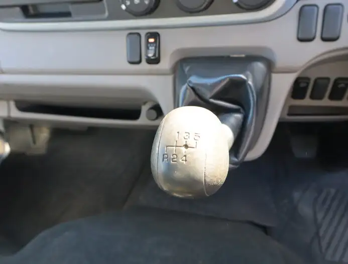 日産 アトラス 小型 アルミバン パワーゲート 3枚観音の中古トラック画像12