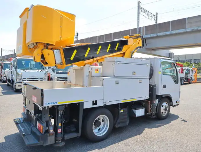 いすゞ エルフ 小型 高所・建柱車 高所作業車 電工仕様の中古トラック画像2