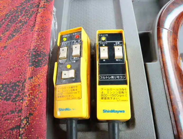 日産UD クオン 大型 アームロール ハイルーフ ツインホイストの中古トラック画像11
