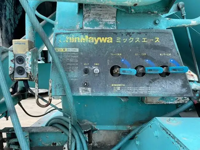 いすゞ ギガ 大型 ミキサー・ポンプ ベッド PDG-CXZ77K8の中古トラック画像7